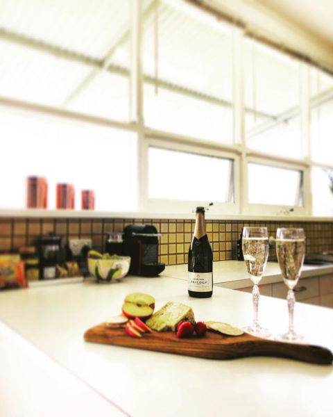 The Lake House Retreat - eAccommodation 14