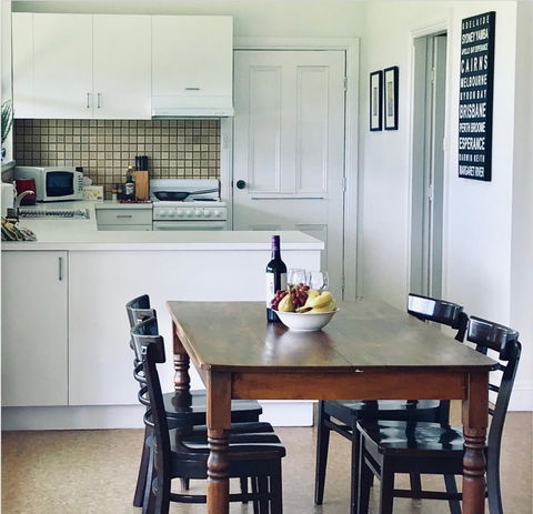 The Lake House Retreat - eAccommodation 8