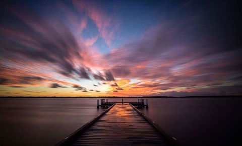 Lakeside Waterfront Apartment The Entrance - eAccommodation 25