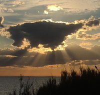 Blissful Beachfront Beachouse - eAccommodation