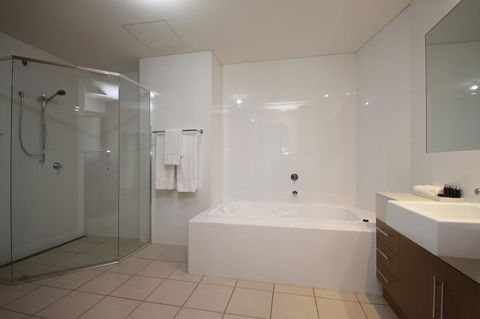 Wallaroo Marina Apartments - eAccommodation 10