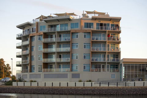 Wallaroo Marina Apartments - eAccommodation 1