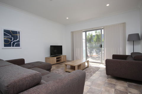 Wallaroo Marina Apartments - eAccommodation 28