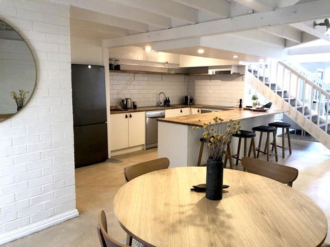 The Loft - Beautiful Central Barossa Apartment - eAccommodation 6