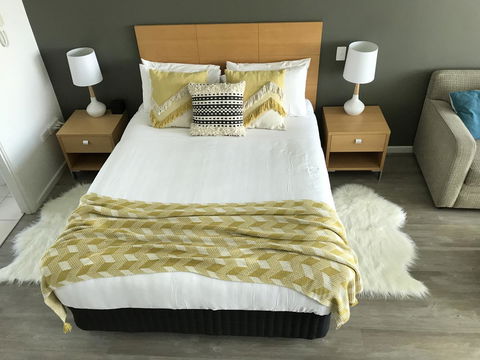 Ocean View Luxury Apartment & Suite - eAccommodation 29