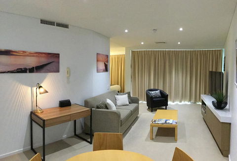 Wallaroo Marina Waterfront Luxe Apartment - eAccommodation 5