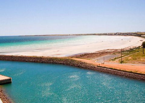 Wallaroo Marina Waterfront Luxe Apartment - eAccommodation 23