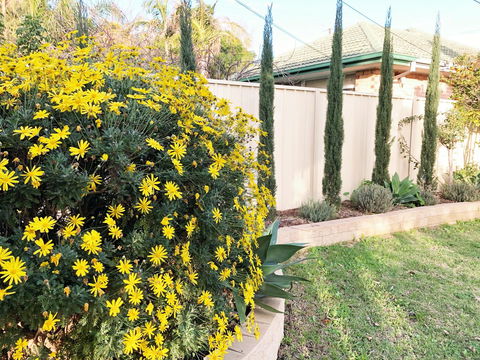 Beautiful Garden House - eAccommodation 2