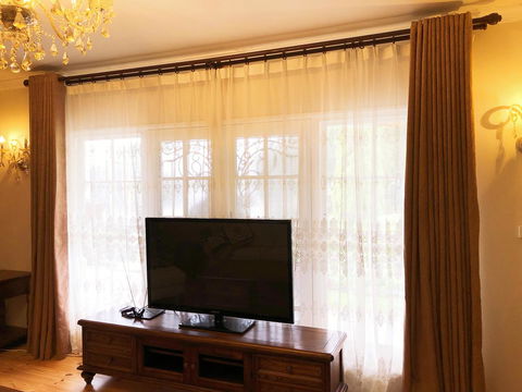 Beautiful Garden House - eAccommodation 6
