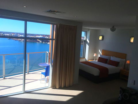 Wallaroo Marina Luxury Apartment - eAccommodation 18