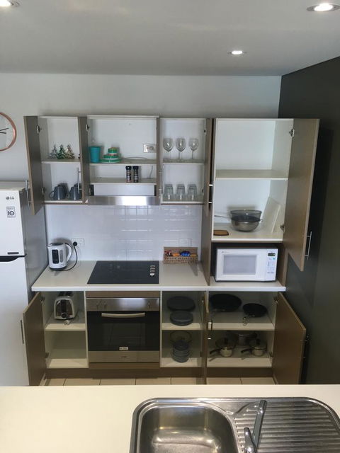 Wallaroo Marina Luxury Apartment - eAccommodation 8