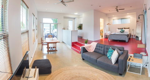 S T U D I O 22 Peaceful Retreat With Garden Views - eAccommodation 2