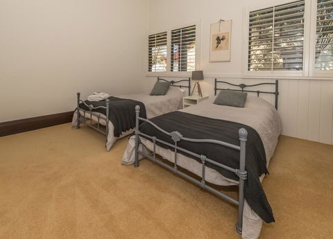 The Tudor House - eAccommodation 14