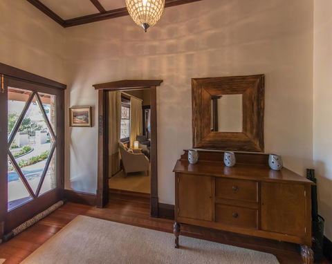 The Tudor House - eAccommodation 4