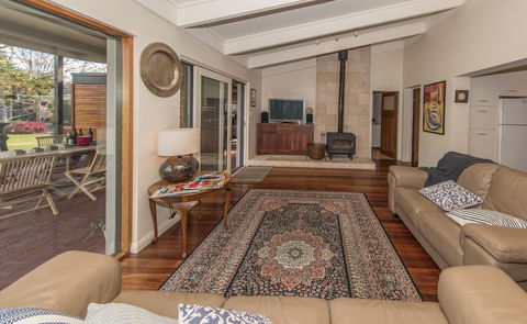 The Tudor House - eAccommodation 6