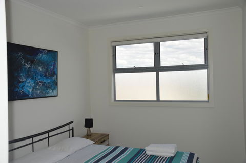 Eastern Breeze - eAccommodation 25