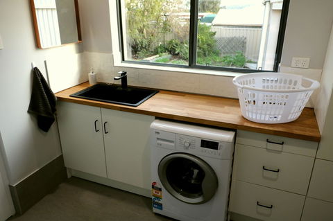 The Purple Door On Seaview - eAccommodation 12