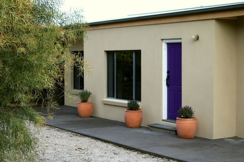 The Purple Door On Seaview - eAccommodation 1