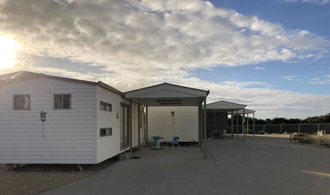 Rocks Retreat Cabin - Dolphin - eAccommodation 7