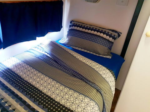 Rocks Retreat Cabin - Dolphin - eAccommodation 8