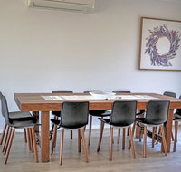 Emu Bay Holiday Homes - eAccommodation