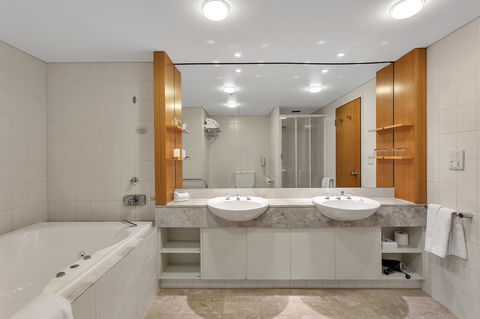 Stamford Plaza Adelaide - eAccommodation 20