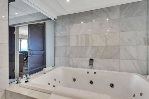 Stamford Plaza Adelaide - eAccommodation 40