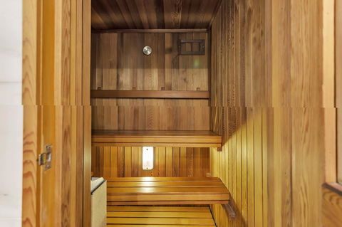 Stamford Plaza Adelaide - eAccommodation 38