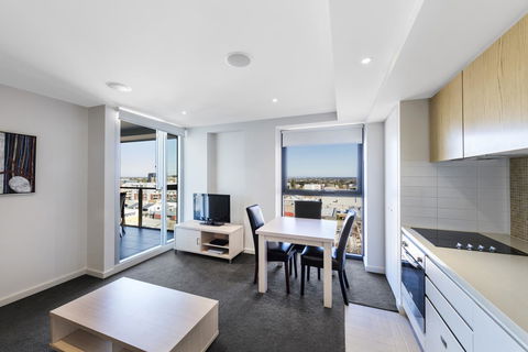 IStay Precinct Adelaide - eAccommodation 5