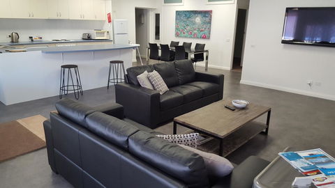 Aart Apartments - eAccommodation 7