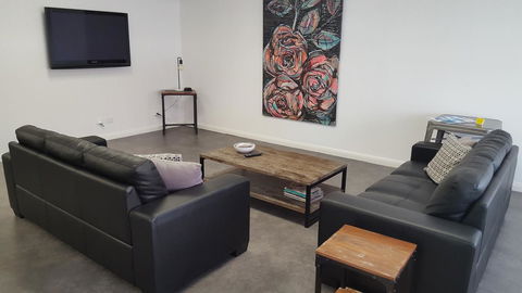 Aart Apartments - eAccommodation 8