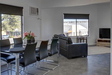 Aart Apartments - eAccommodation 23