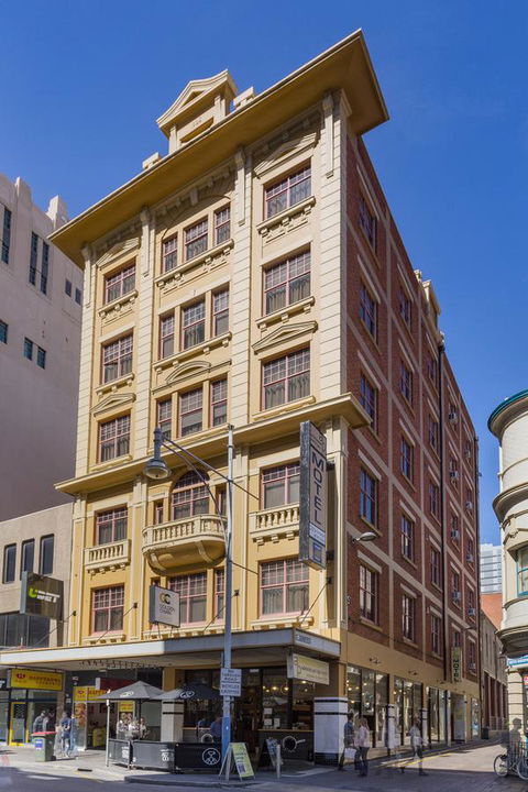 Adelaide Paringa - eAccommodation 0