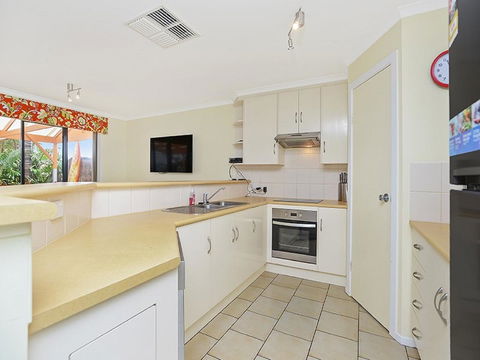 Lakeside - Encounter Bay - eAccommodation 8