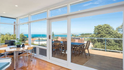 Victor Apartments - eAccommodation 15