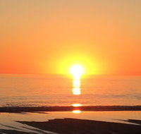 Adelaide - Semaphore Beach Front - eAccommodation