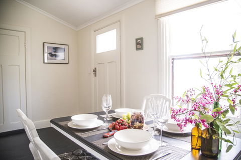 Mataro Cottage - eAccommodation 22