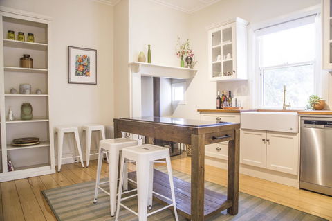 Mataro Cottage - eAccommodation 4