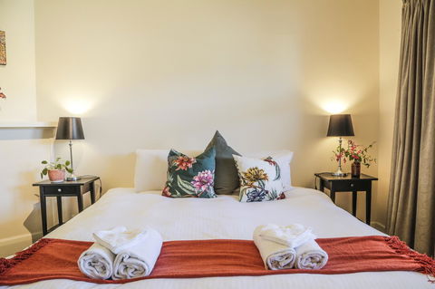 Mataro Cottage - eAccommodation 9