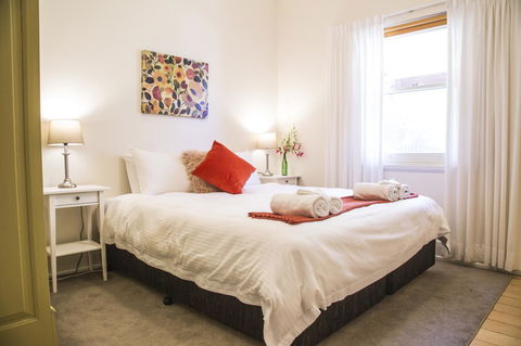 Mataro Cottage - eAccommodation 12
