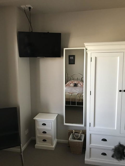 Rezare House Bed & Breakfast - eAccommodation 10