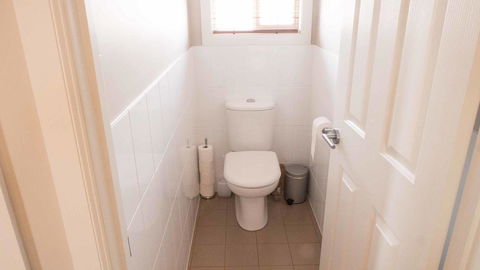 Rezare House Bed & Breakfast - eAccommodation 23