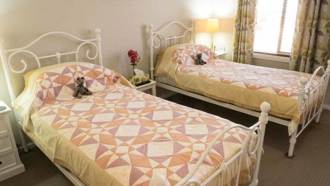 Rezare House Bed & Breakfast - eAccommodation 9