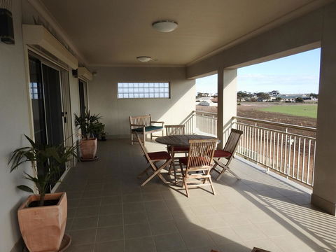 Rezare House Bed & Breakfast - eAccommodation 18