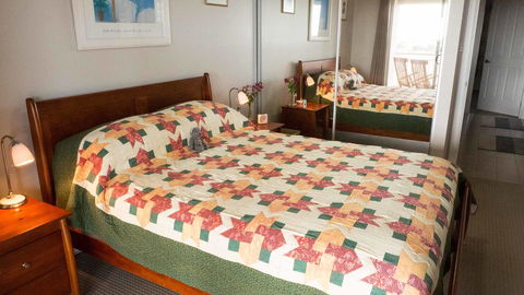 Rezare House Bed & Breakfast - eAccommodation 4