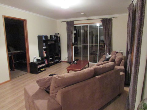 Lazy Days Cottage - Victor Harbor - eAccommodation 16