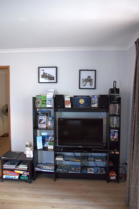 Lazy Days Cottage - Victor Harbor - eAccommodation 9