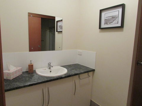 Lazy Days Cottage - Victor Harbor - eAccommodation 19