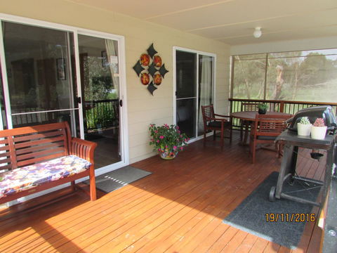 Lazy Days Cottage - Victor Harbor - eAccommodation 13