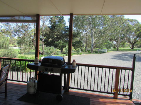 Lazy Days Cottage - Victor Harbor - eAccommodation 8